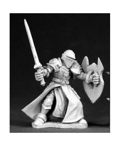 Sir Titus Guardian Knight 03301 by Miniatures $17.43 - Miniature Novelty Toys