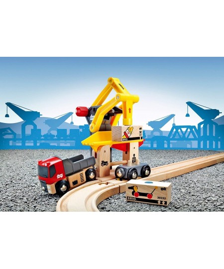 World - 33280 Freight Goods Station | Toy Train Accessories for Kids Age 3 and Up Green $69.27 - Kids' Play Trains & Trams