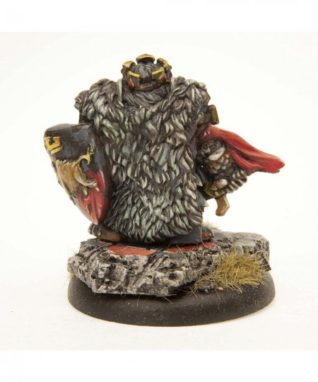 Stonehaven Dwarf Fallen King Miniature Figure (for 28mm Scale Table Top War Games) - Made in USA $22.91 - Game Accessories